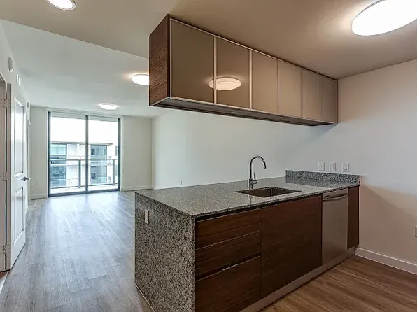 212 NW 23rd St #107, Miami, FL 33127