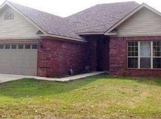 107 N Main St, Mayflower, AR 72106