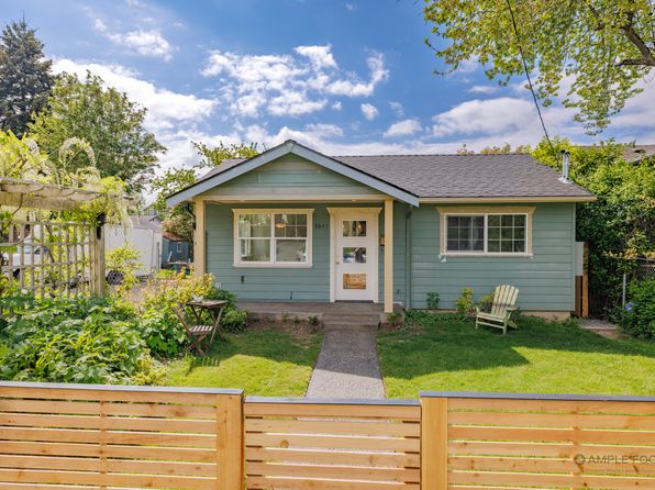3841 19th Ave SW