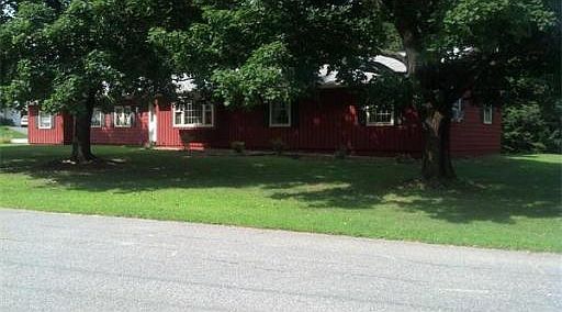 3rd image of 14 Kings Mountain Dr