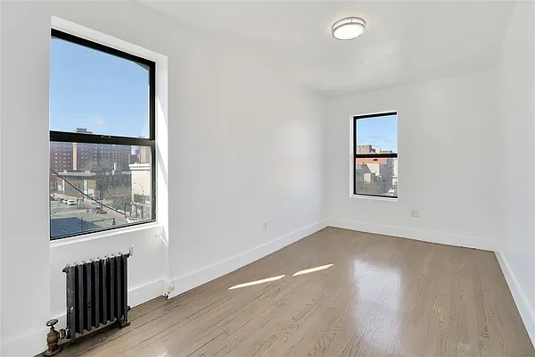 Rented by Avenues Real Estate | media 4