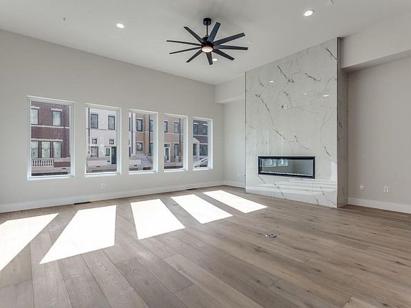 2nd image of 250 E Dallas Rd #112