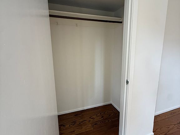 5th image of 2110 Kittredge St #107
