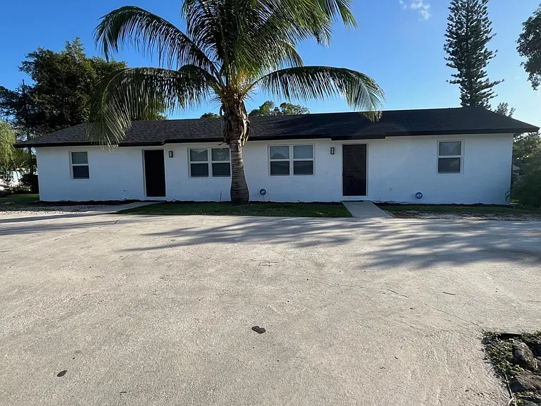 3644 Melaleuca Ln — Photo 2