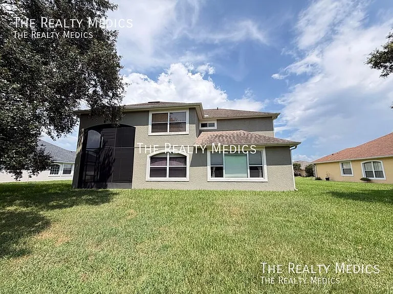 1565 The Oaks Blvd — Photo 3