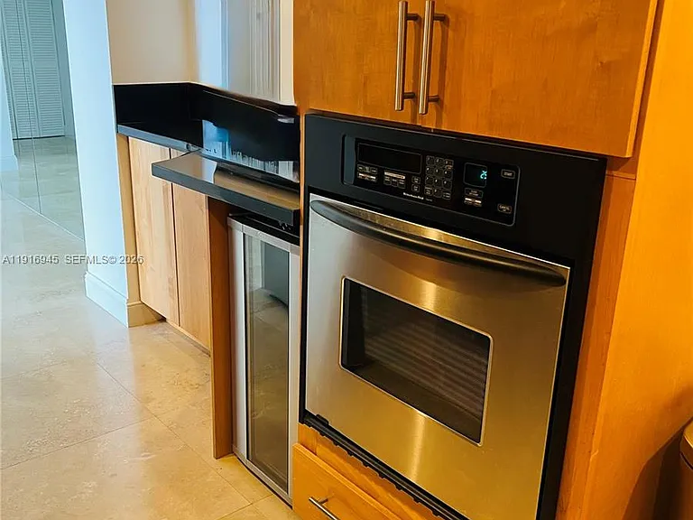 2333 Brickell Ave #2215 — Photo 5