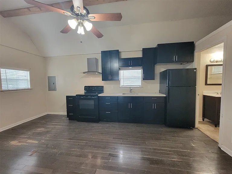 12150 Old County Rd #17 — Photo 5
