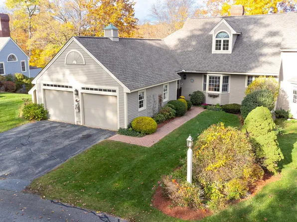 8 Cogswell Lane, Atkinson, NH 03811