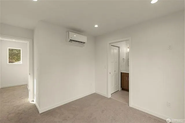 3 bed, 3.5 bath, $2,940 — Photo 4
