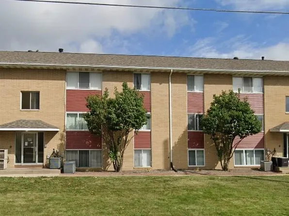 Twixt Town Apartments - 1020 Twixt Town Road, 1020 Twixt Town Rd #2, Marion, IA 52302