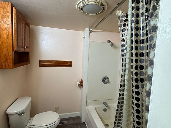 4th image of 2422 Poland St