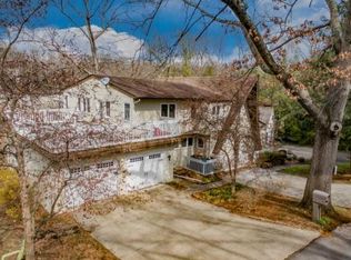 836 Lake Point Dr, Piney Flats, TN 37686