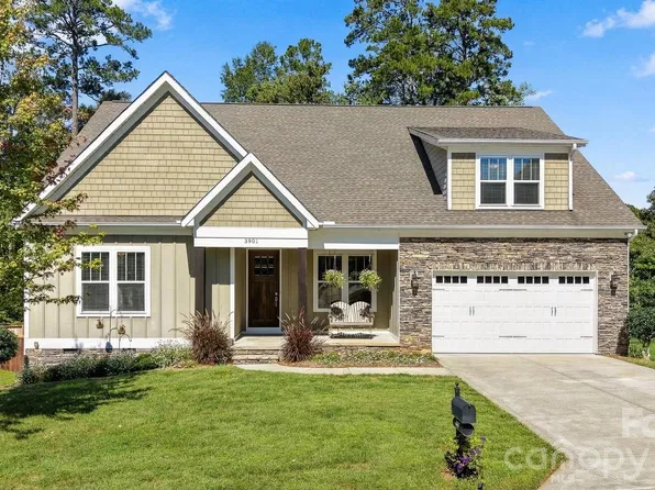 3901 12th St NE, Hickory, NC 28601