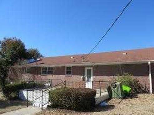2nd image of 1711 Teakwood Ln
