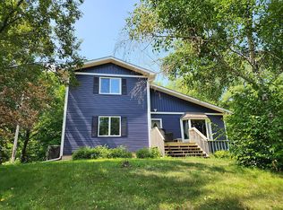 6385 Sunnyfield Rd E, Mound, MN 55364
