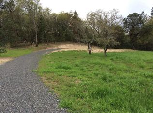 1192 Pinecrest Dr, Grants Pass, OR 97526