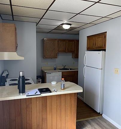 2nd image of 54 W Craig St #11135871