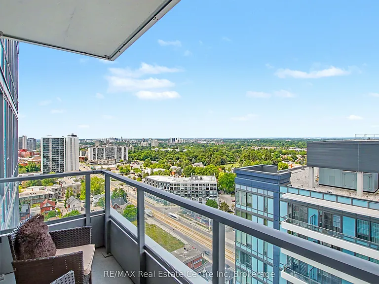 15 Wellington St S #2214 — Photo 23