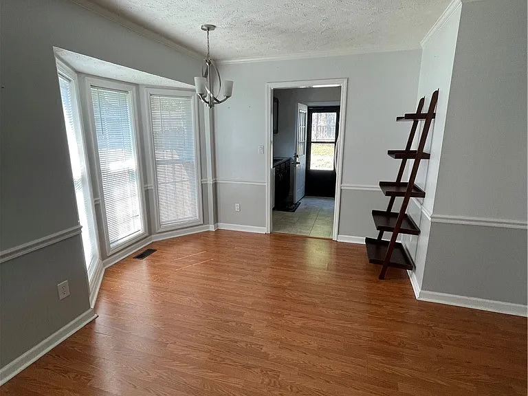 333 Abbottswood Dr — Photo 6