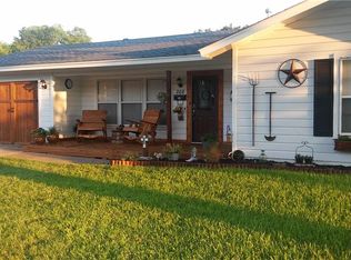 208 SW Moody St, Burleson, TX 76028