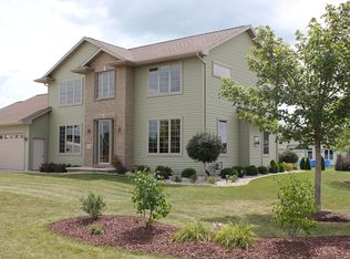 W5053 Birchwood Dr, SHERWOOD, WI 54169