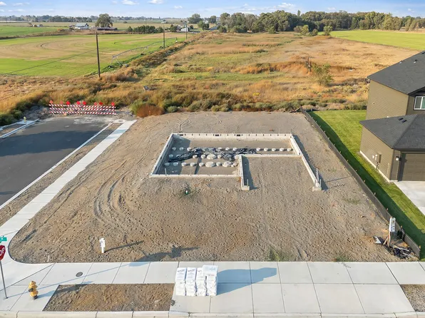 4748 W Thrush St, Moses Lake, WA 98837