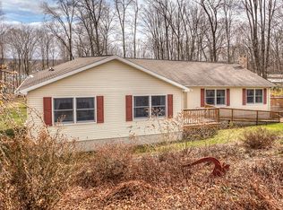 222 School House Rd, Middletown, NY 10940