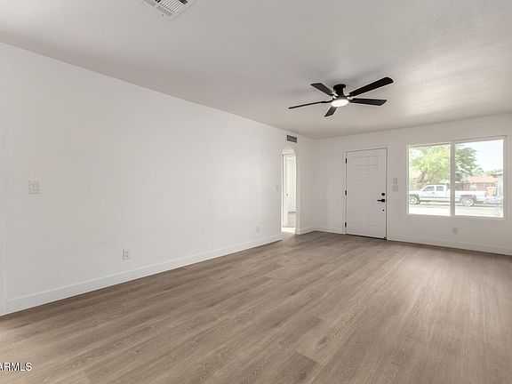 3rd image of 8761 W MEADOW Drive
