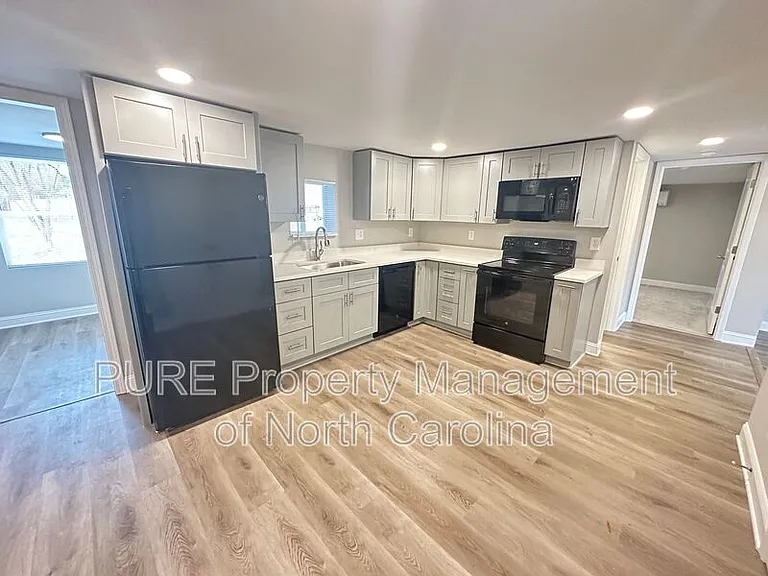 3345 E Ridge Rd — Photo 22
