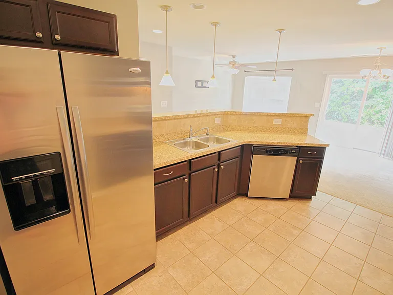 705 Keystone Park Dr #67 — Photo 5