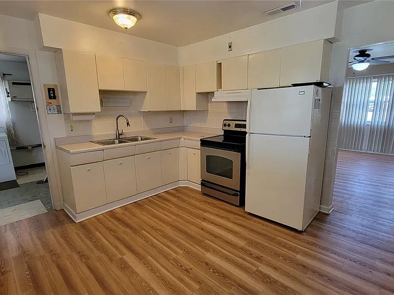 4204 Beauty Ln — Photo 3