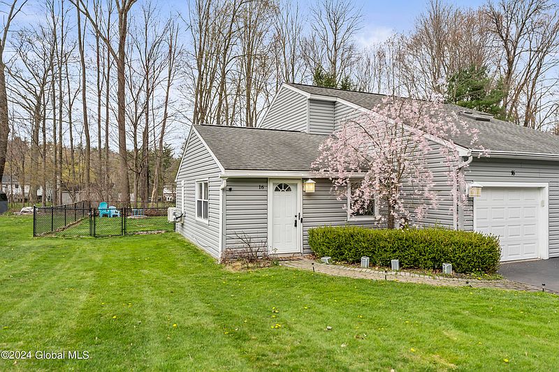 3rd image of 16 Glenbrook Drive