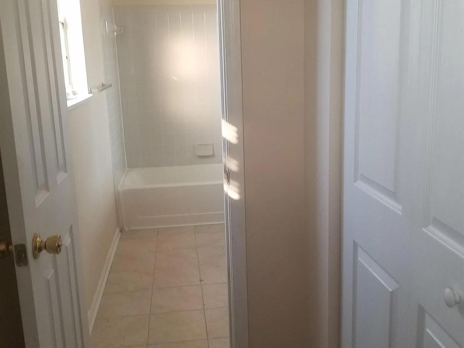 4 bed, 2583 sqft, $1,850 — Photo 3