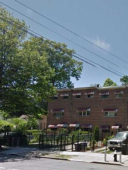 1st image of 4163 Bronxwood Ave #1