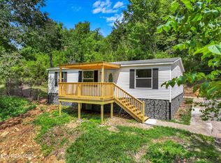 1411 Creek Side Dr, Sevierville, TN 37876