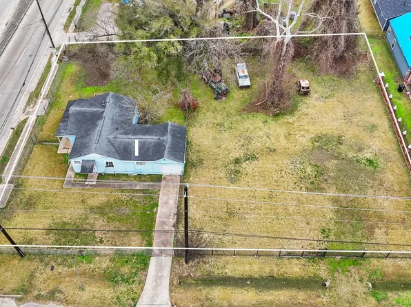 7502 Ley Rd, Houston, TX 77028