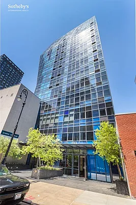 Rented by Sotheby's International Realty | media 23