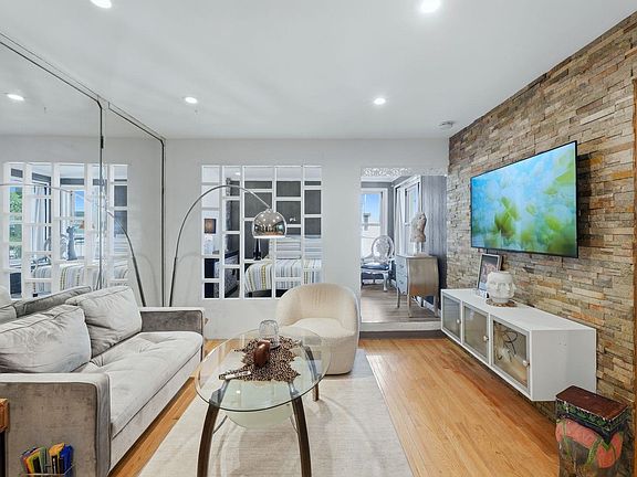 5th image of 8300 Boulevard E #3A