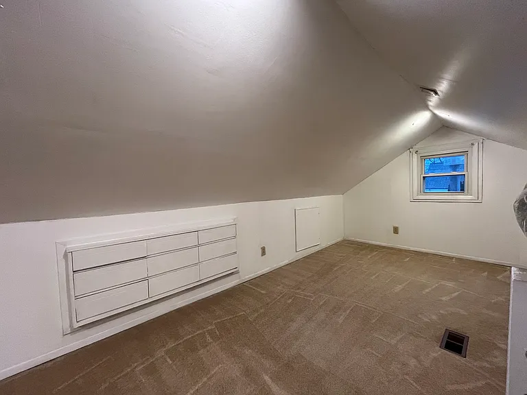 2950 Parker St — Photo 12