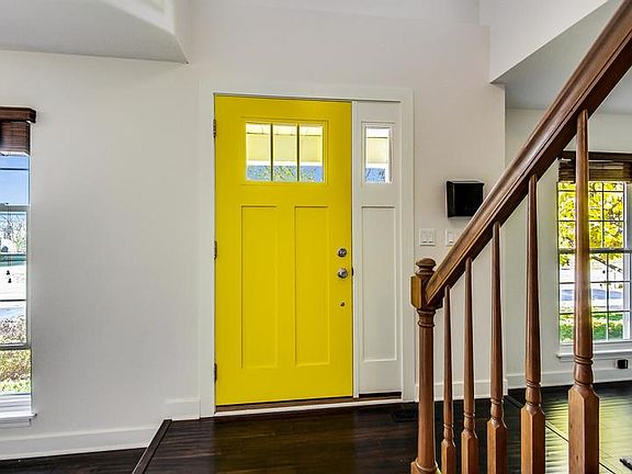 4th image of 4230 Larkspur Ln