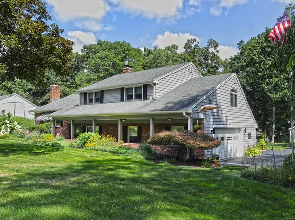 811 Indian Hill Road, Orange, CT 06477