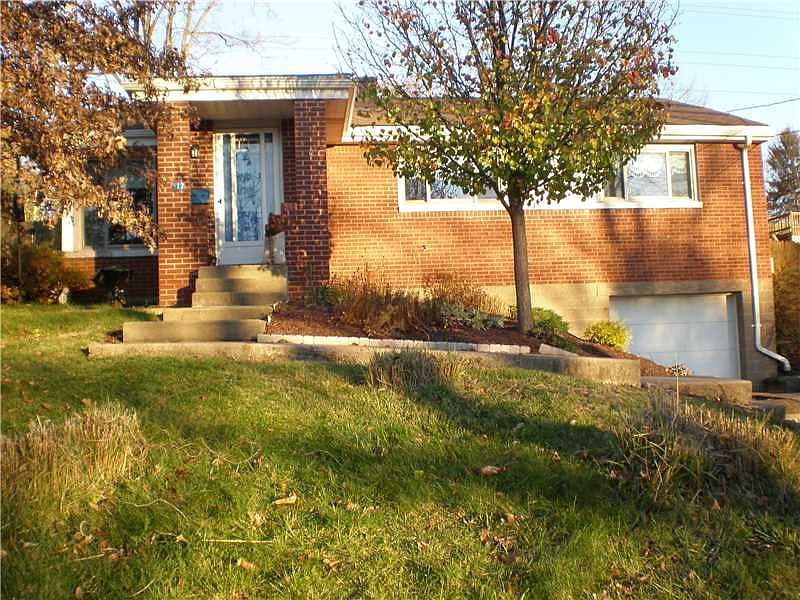 1st image of 112 College Park Dr