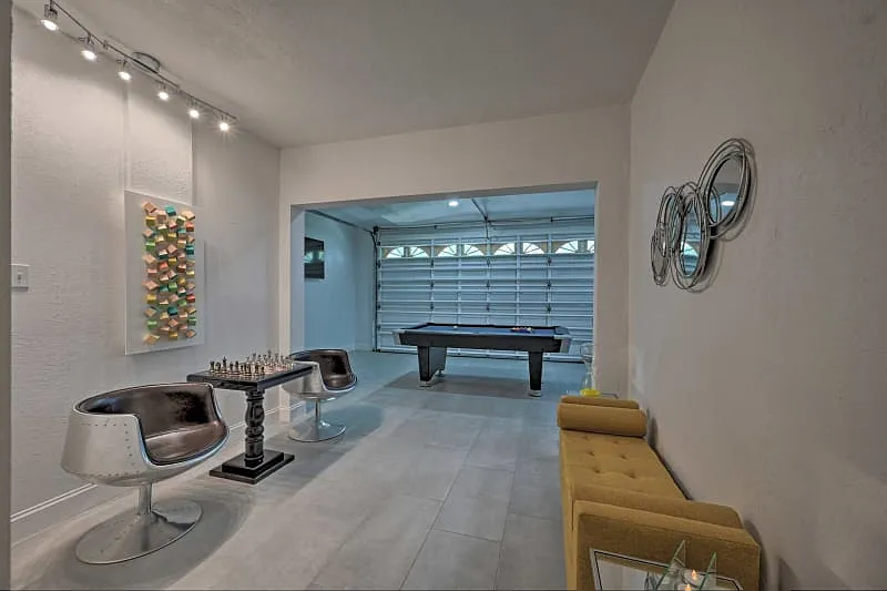 5330 Bayshore Ave — Photo 2