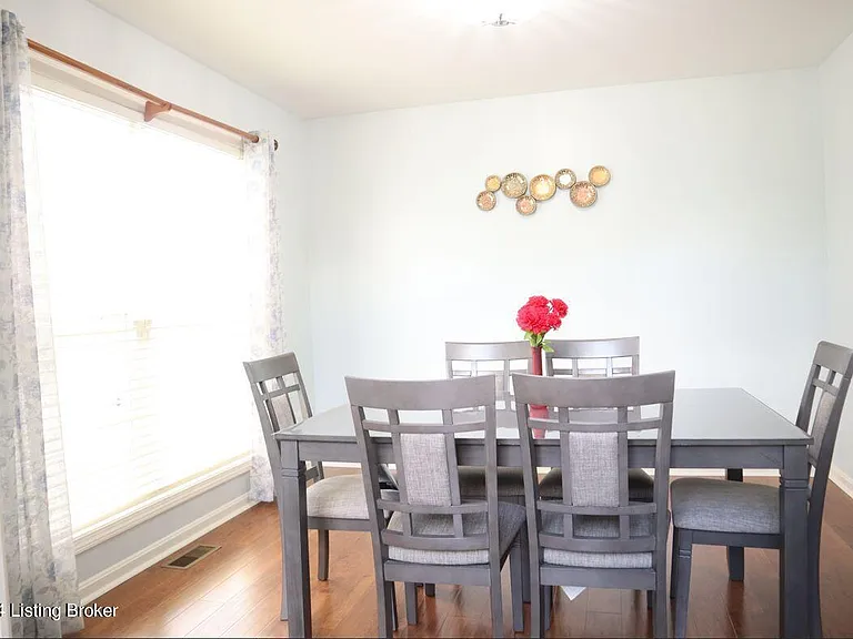 10129 Spring Gate Dr — Photo 5
