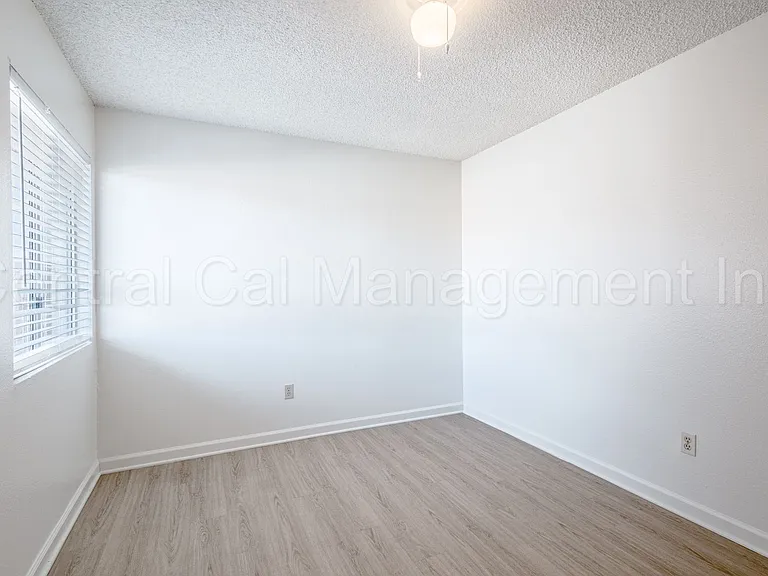 7901 S Laurelglen Blvd #A-D — Photo 19