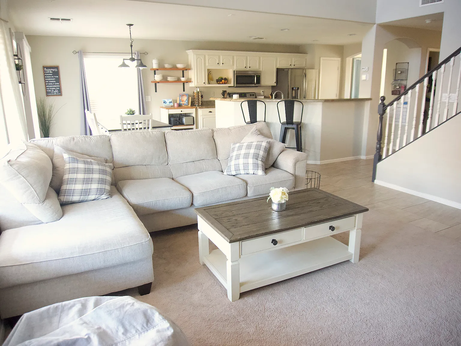 4 bed, 3.5 bath, 2343 sqft, $2,500 — Photo 4
