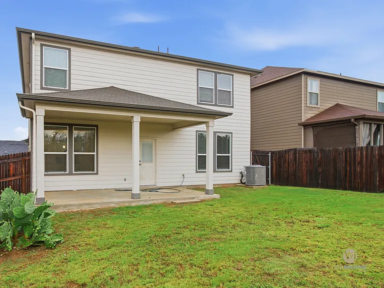 11414 Amberina — Photo 35