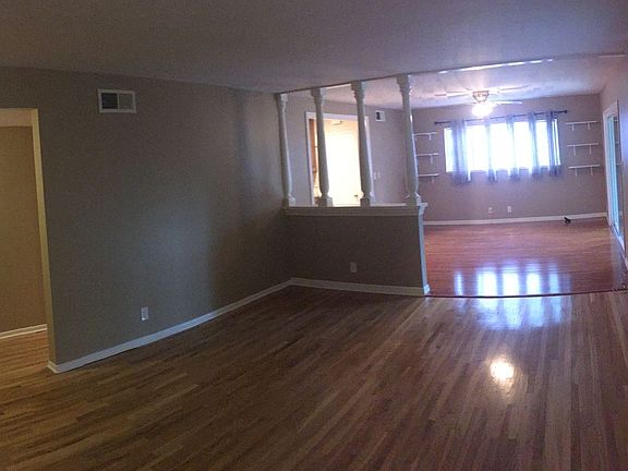 3rd image of 7000 N Maynard Ave