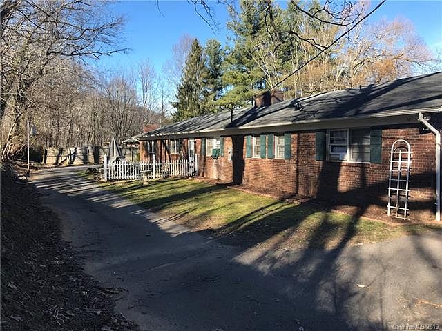 1st image of 392 Locust Dr