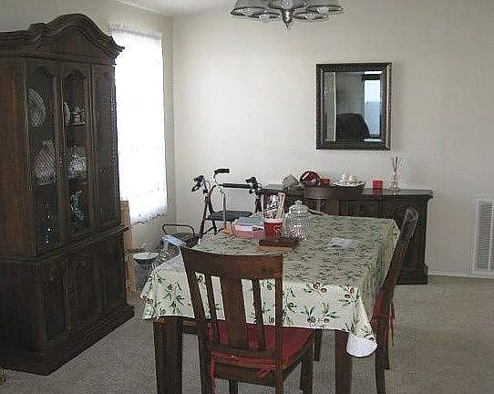 5th image of 93 Beaver Lake Cir